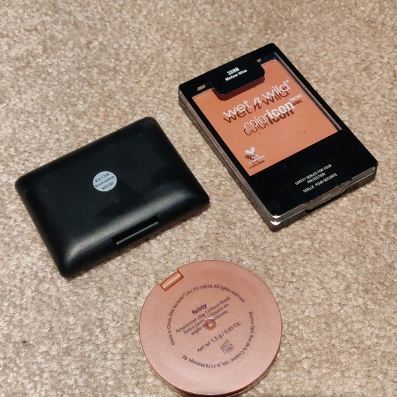 Blushes bundle - Picture 2 of 2